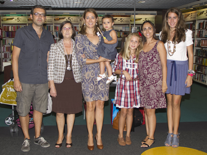 Con Ramón, Leonor, Ana, mi madre y mis hijas