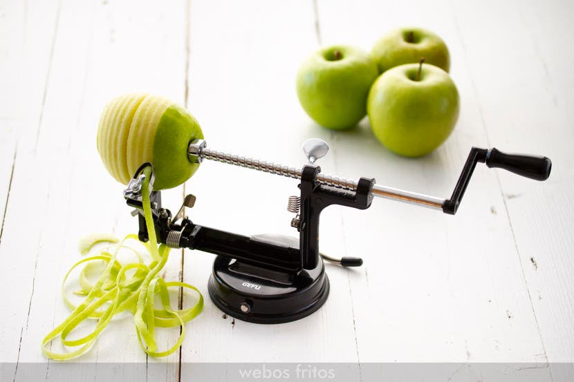 Pelador y cortador de manzanas